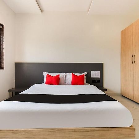 Capital O 71866 Hotel Ansh Aurangābād Esterno foto