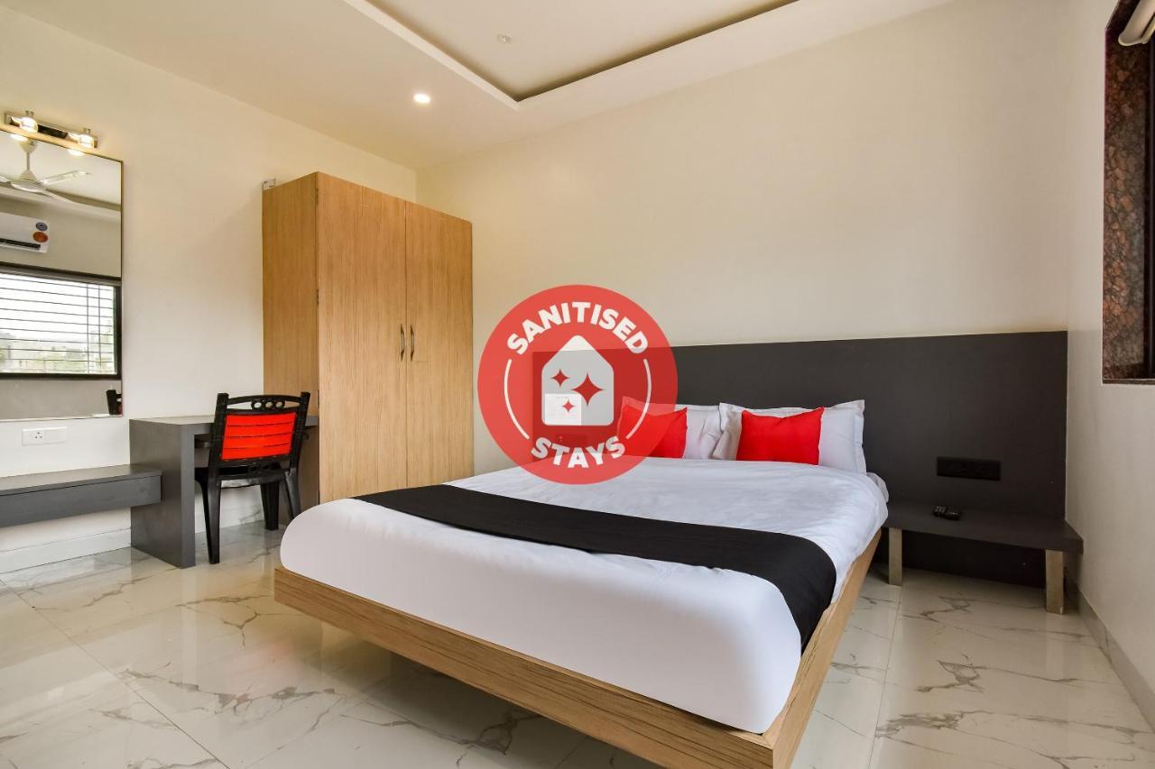 Capital O 71866 Hotel Ansh Aurangābād Esterno foto